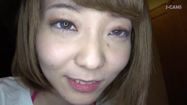 J-Cams: Rompiendo sus paredes, Él despierta el mundo secreto del deseo de...