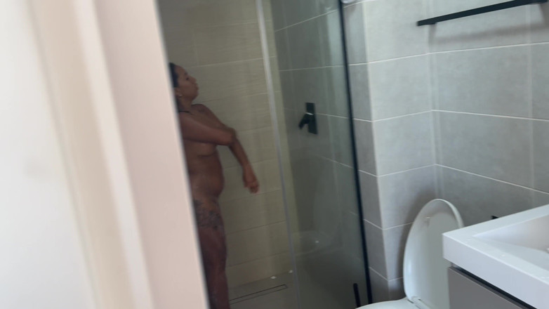 Leyne Rodriguez: Busty Stepmom Leyne Rodriguez and Stepson Shared Bed and Have...