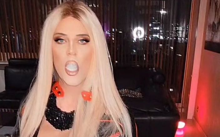Melissa Glamour: Rokende erotiek