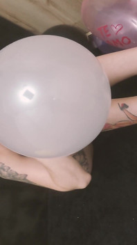 Pov + b2p smoke ballonspop funnyface desnudo