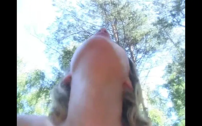 Forte Porno: Two Sluts Fucked Doggy Style with Condom Outdoors and Cum...