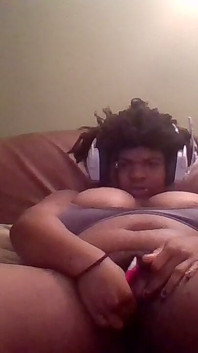 Masturbating and Teasing My Pussy