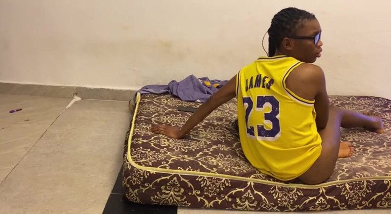 Seggzdotcum: Jalang pancut amatur dengan zakar keras saya adalah kawan baik