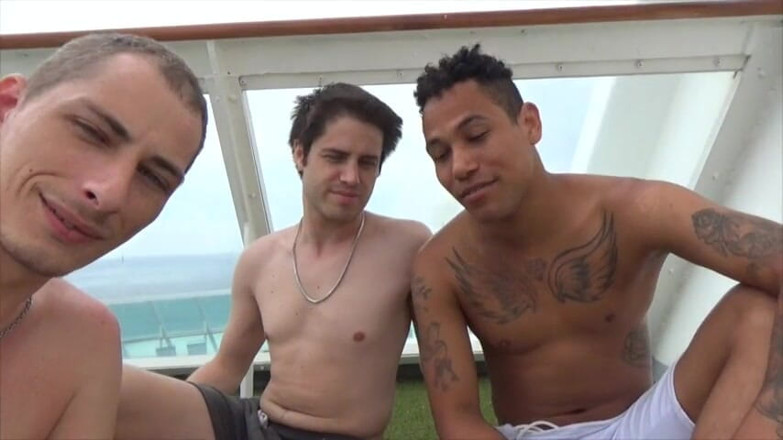 Gaybareback: Twink ohne gummi von latino älteren xxl schwanz gefickt