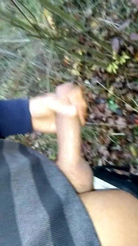 Kembar Arab memancut mani di luar dengan bunyi air mani drop