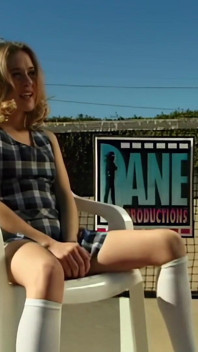Une Blonde Séduisante À La Recherche De Nouvelles Expériences Sexuelles