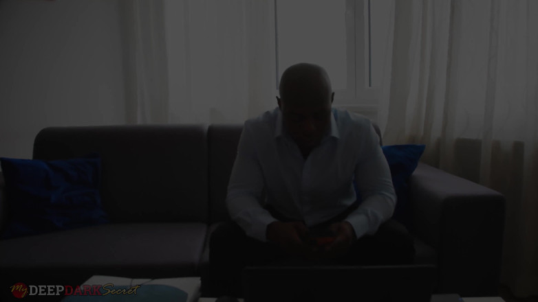 My Deep Dark Secret: Kristy Black और alicia Trece अंतरजातीय चार लोगों वाली चुदाई