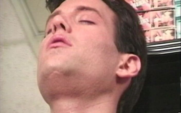 Gay 90's Vintage Porn: Uomini sensuali in movimento # 7