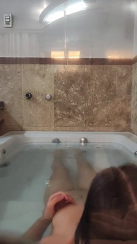 Ven a bañarte conmigo