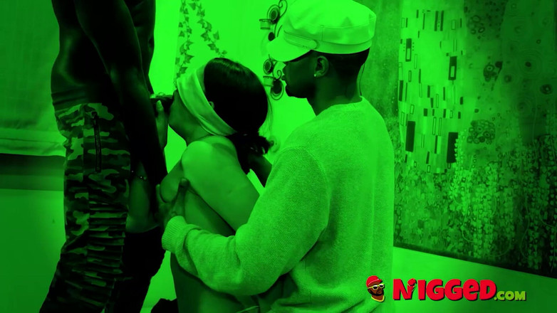 FAKings Black Fix: Appuntamento Al Buio. Abbiamo Registrato in Una Stanza Buia Come...