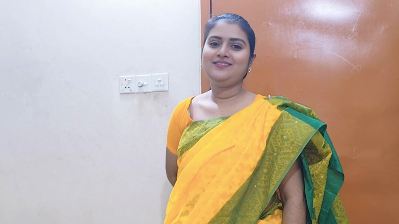 Your-Eshita: Första av Baishakh Special Indan Bangla vacker flicka speciell trekant...
