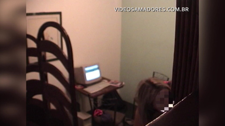 Amateurs videos: Młoda para odkłada pracę na studia, aby pieprzyć się gorąco