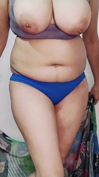 Bhabhi chiede al suo marito di aiutare con la dipendenza dal porno di devar