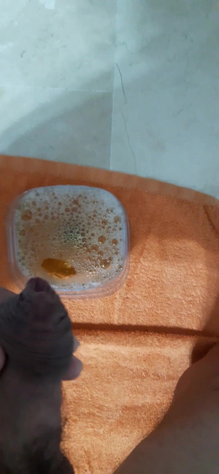 Orinadas_jmv54: Kencing dalam botol