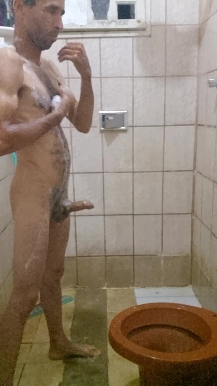 osmar1221: Me Taking a Shower with a Hard-on and Jerking off...