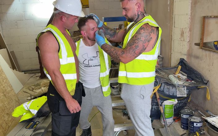 Troy White UK: New Apprentice Services the Bosses Huge Cocks!