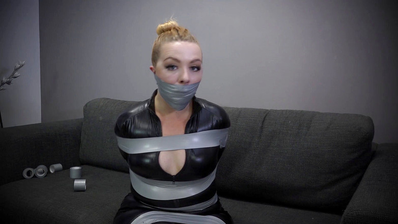 Gag Attack: Stardust - Kočičí podvodník na pásku bondage