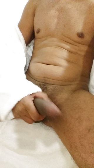 Boy top Amador: Very horny in this special video for followers