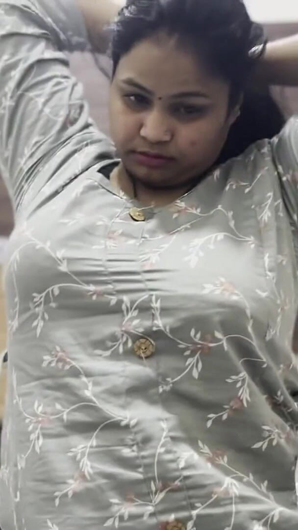 Sonathakur: Indische stiefschweder neckt stiefbruder Lund masturbation zu chudai die ganze...
