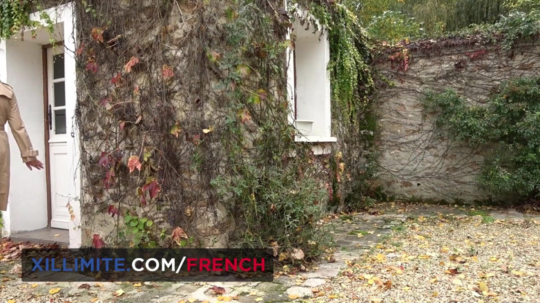 French girls at work: Un détective surprend Tiffany Leiddi pendant une sodomie