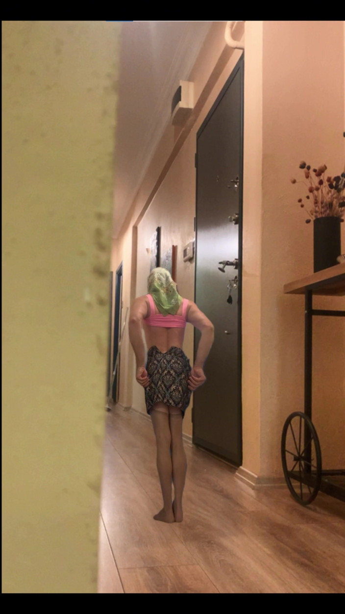 cd_aysemmm: Ma belle-mère essaye les vêtements
