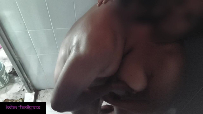 Indian IFS: Telugu Wife and Husband Romance and Talk While Taking Bath