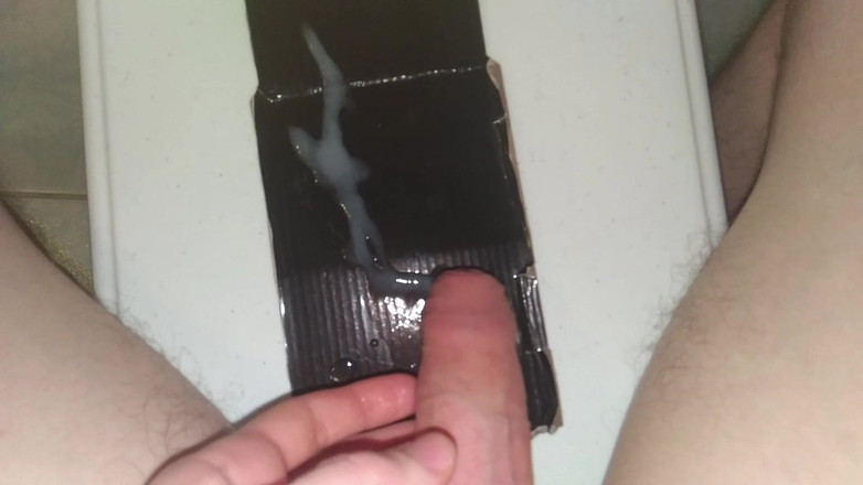 Dinar: Vystříkal se s velkým čůrákem a všechno zaplavil horkým spermatem.