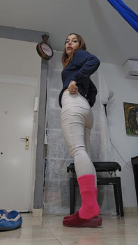 拖鞋模特和自慰，西班牙拖鞋