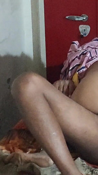 보지에 흑인 대물 자지 처음으로 따먹히는 인도 마을 바비