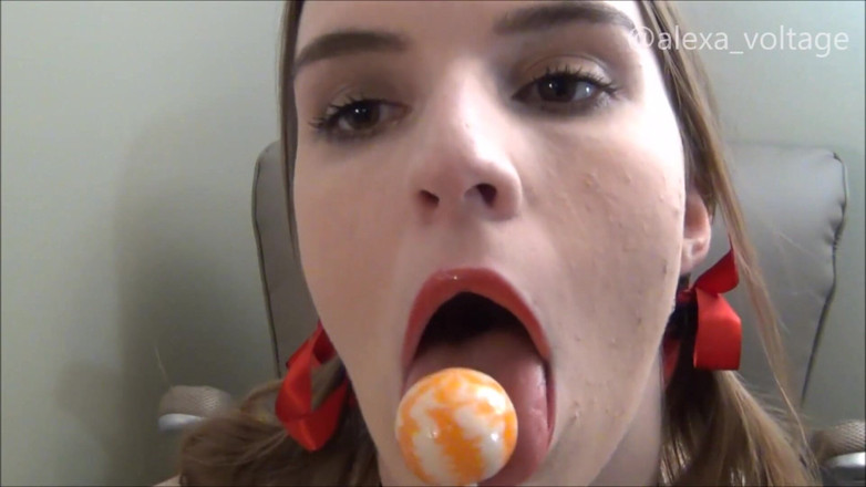 Alexa-Voltage: Špinavá zábava s lízátkem