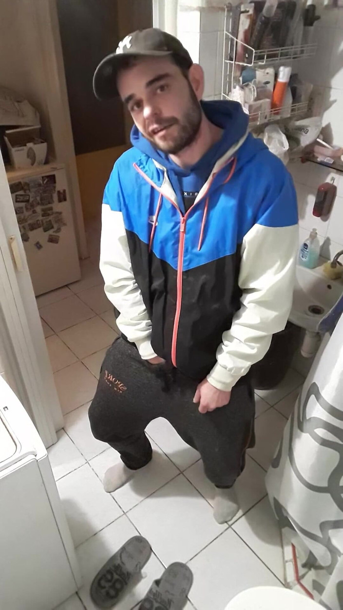 jerkofflover: Ik Trek Me Af Op Mijn Ex-vriend in De Badkamer...