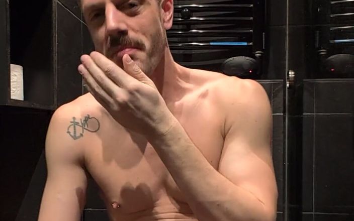 KingB8er: M-am trezit devreme în Hotelul Meu și
