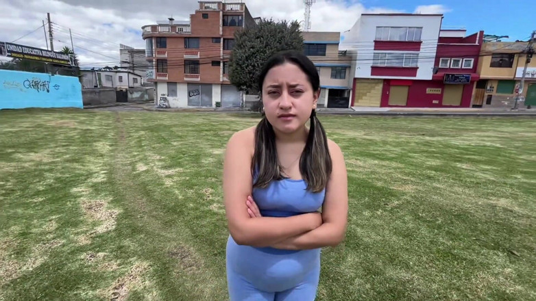 Mell Miller: Peguei uma garota rabuda no parque e entrei nela.