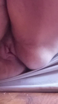 Fat Pussy Play