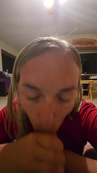 Livingroom Blowjob