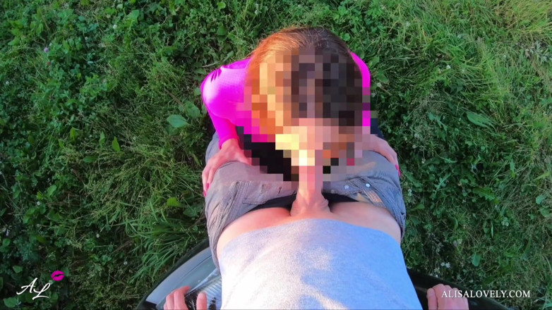 Alisa Lovely: Remaja amatur kongkek punggung bagus gaya doggy di matahari terbenam...