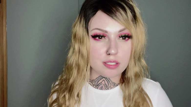 Miss Valentina: 文字通りトイレだ