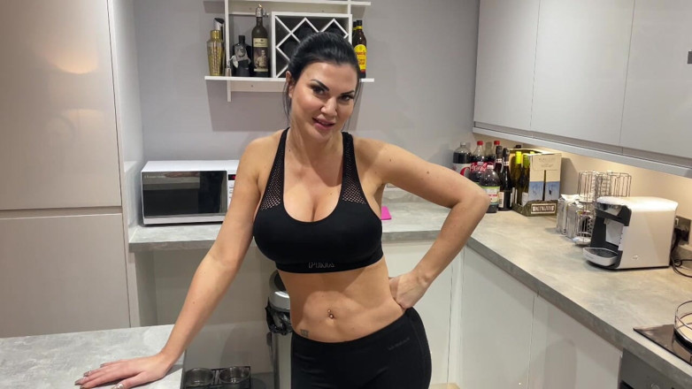 Jasmine Jae: Stiefmutters Elixier der jugend