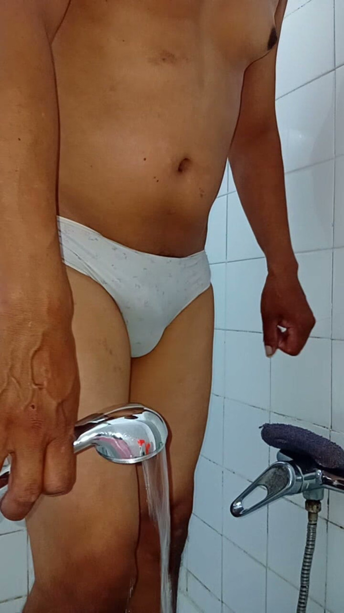paliluli: Men in Panties