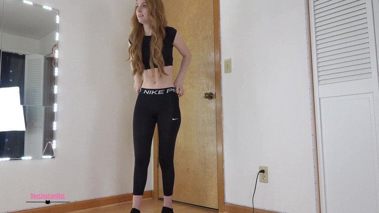 Destination Kat: Leggings strappati