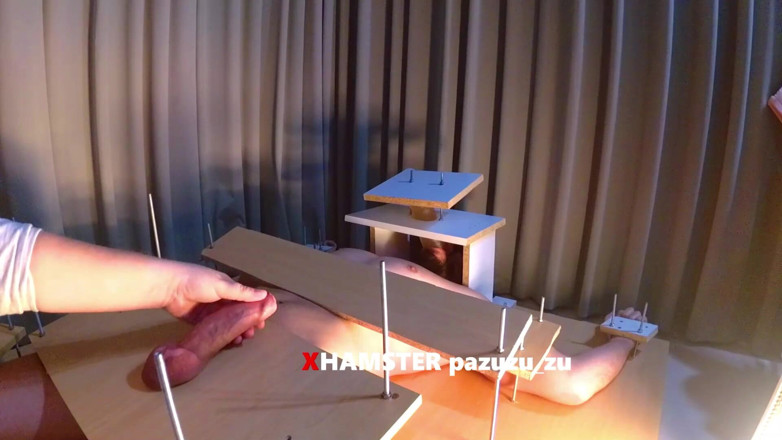 Pazuzu_zu: Nohy lechtání + CFNM femdom cbt honění. Zničený orgasmus + mučení po...