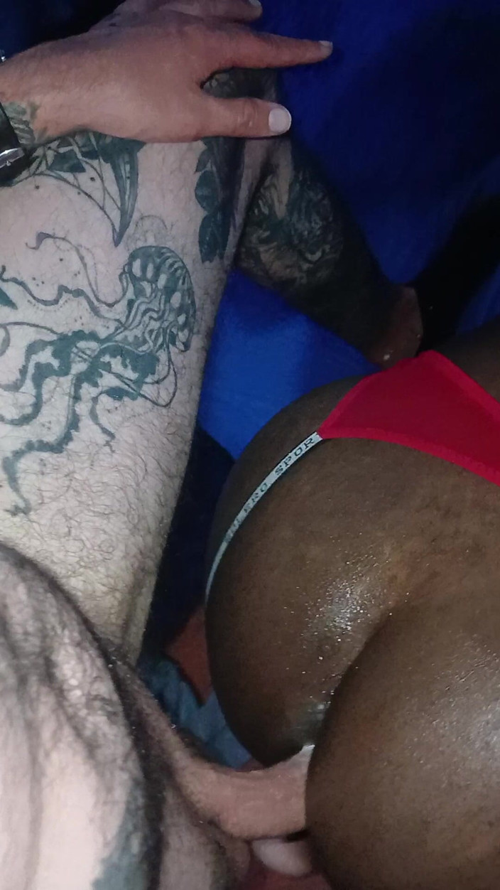 Vikingoazul: Black Femboy Applies Oil to Her Ass to Get Her...