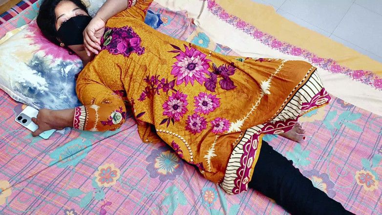 Your_Sapla: indická bangla dospívající dívka prstění sexy masturbace teen video