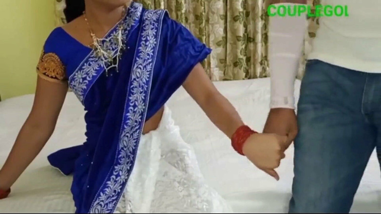 Sexy Komal: La cognata e il cognato non sono dell'umore oggi