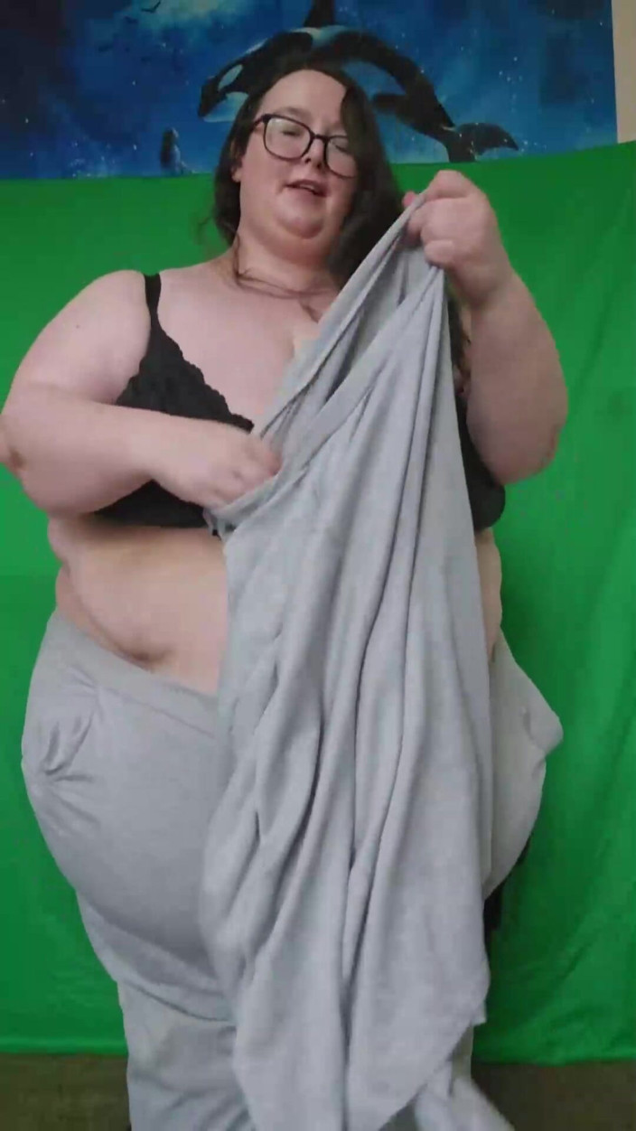 SSBBWLadyBrads: Fat SSBBW Goddess Clothes Try on