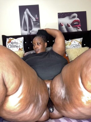 Legendary Booty Overdose: Come Suck Me Dry