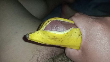 DERECK LUU: Je baise une banane