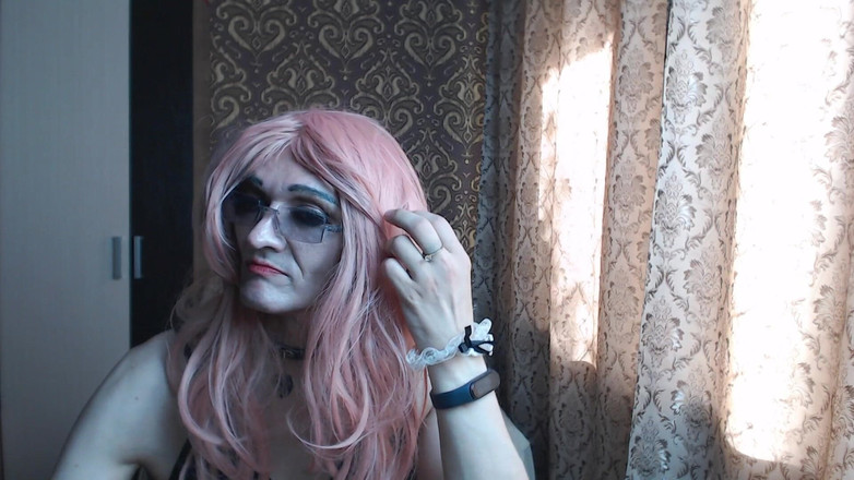 violet_bisex: Cởi quần lót của bạn và cho tất cả chúng...