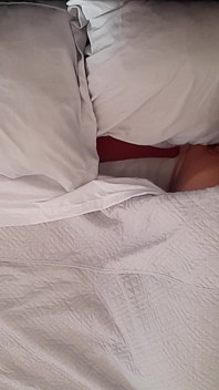 Petualangan ibu tiri yang cuma untuk penggemar slowmotion