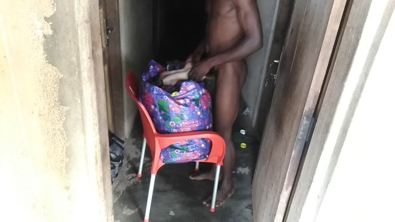 Moviesporn1: Шлюшку жорстко трахають в дупу